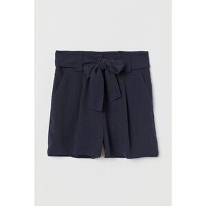 H&M Shorts With Tie Belt 2